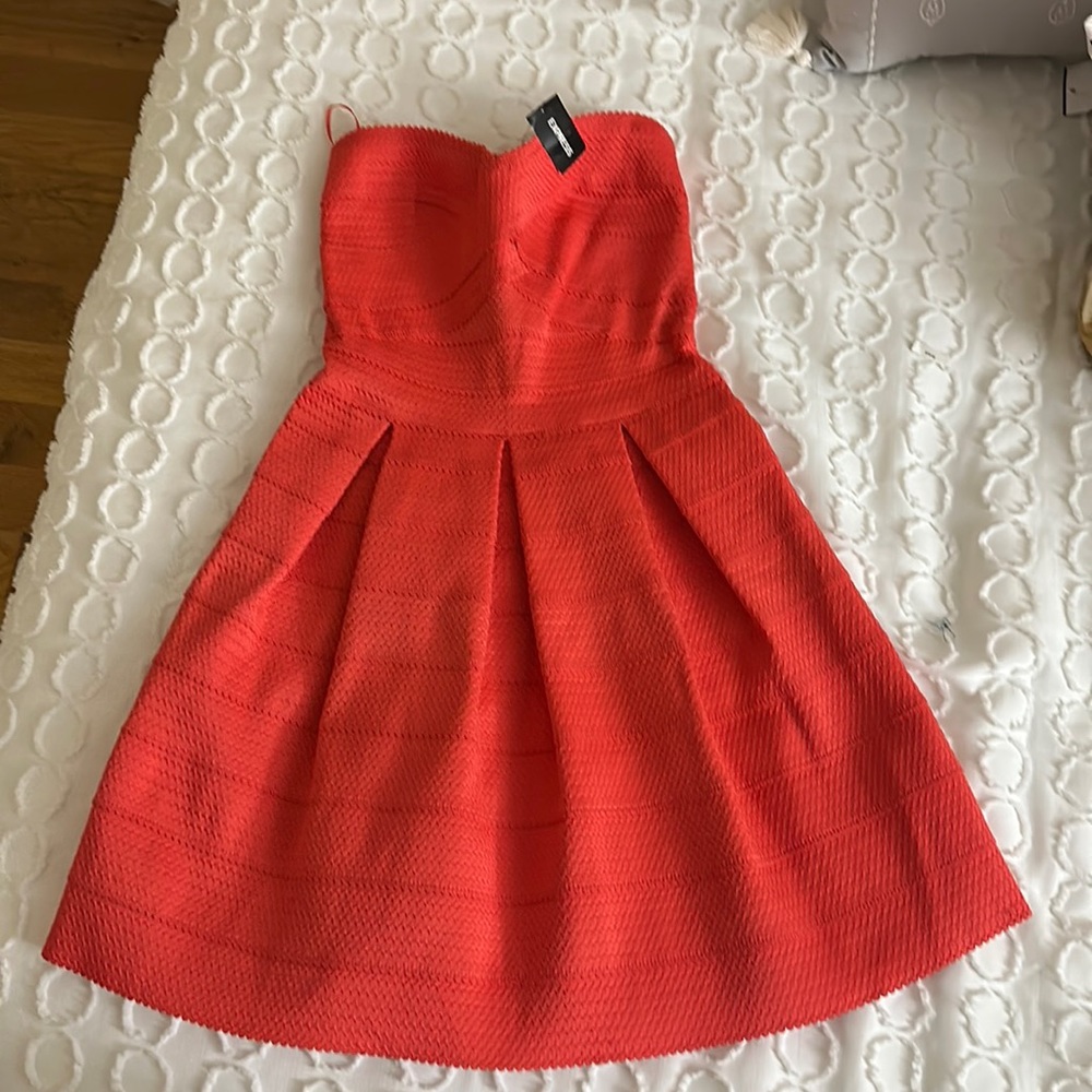 Express Strapless, Coral Boxpleat Dress Sz S/P